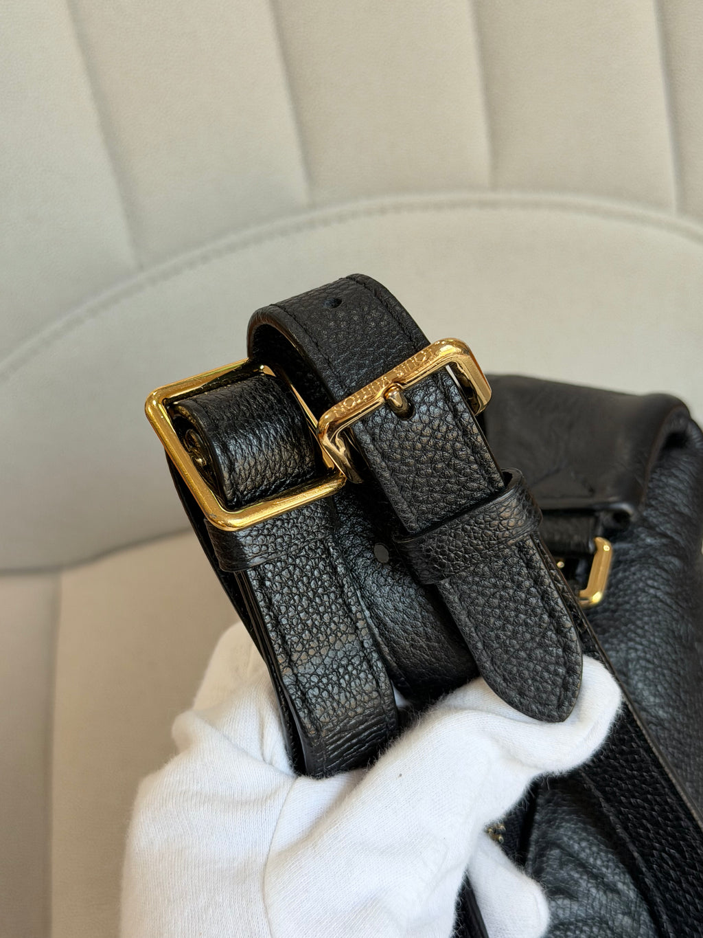 LOUIS VUITTON Bumbag Empreinte Noir