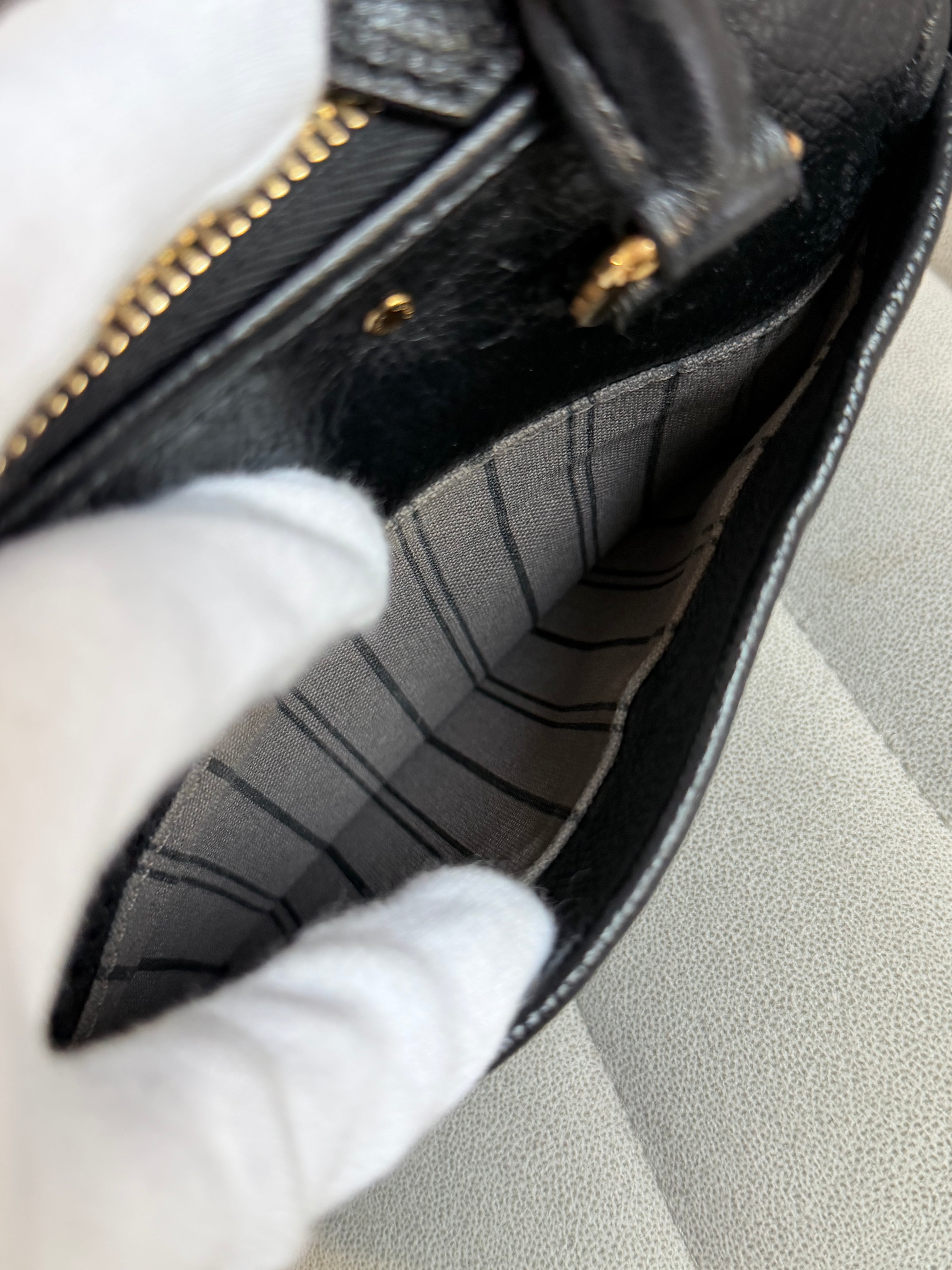 LOUIS VUITTON Speedy 20 Bandouliere Black Empreinte Leather