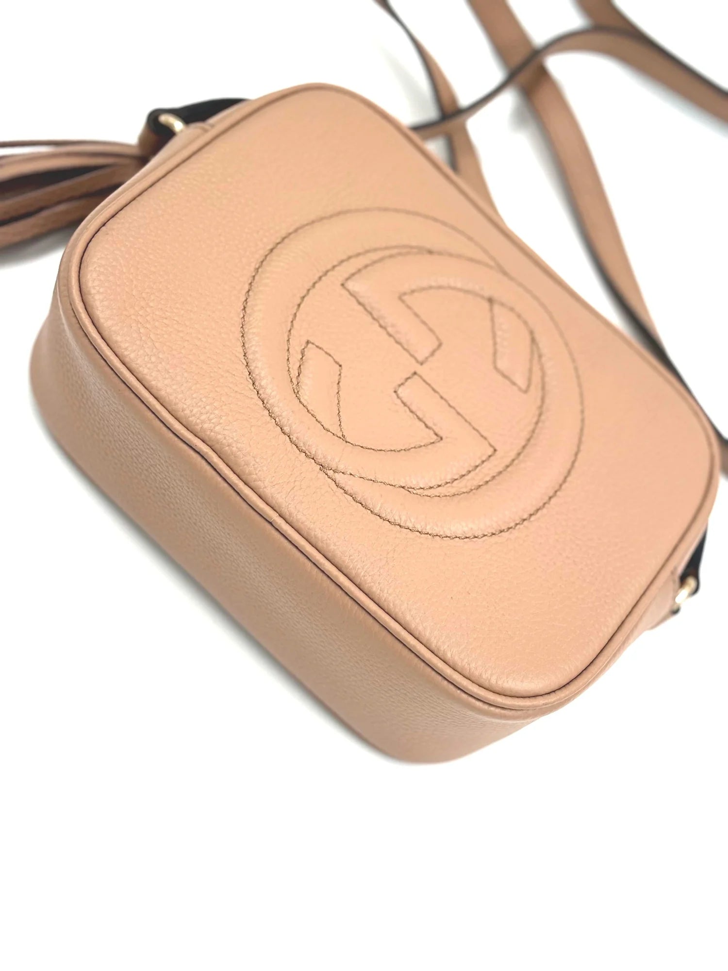 GUCCI Beige Pebbled Calfskin Small Soho Disco