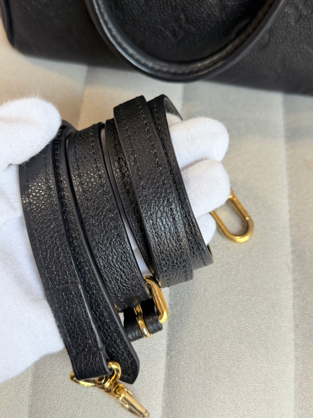 LOUIS VUITTON Speedy 20 Bandouliere Black Empreinte Leather