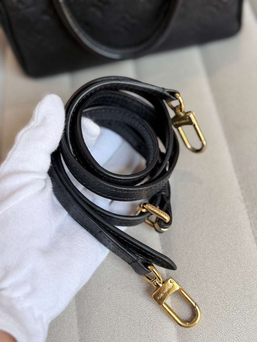 LOUIS VUITTON Speedy 20 Bandouliere Black Empreinte Leather