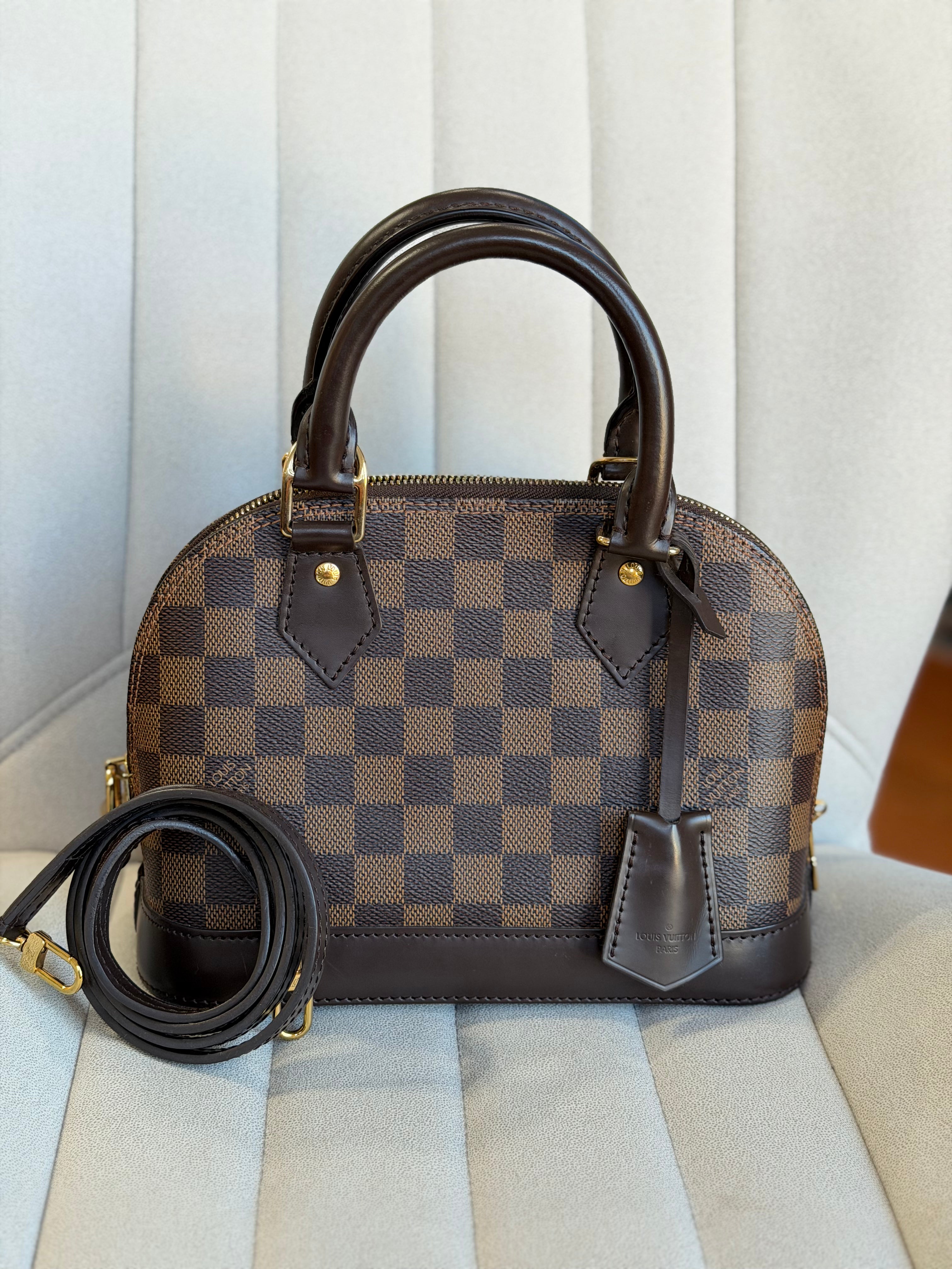 LOUIS VUITTON Alma BB Damier Ebene canvas