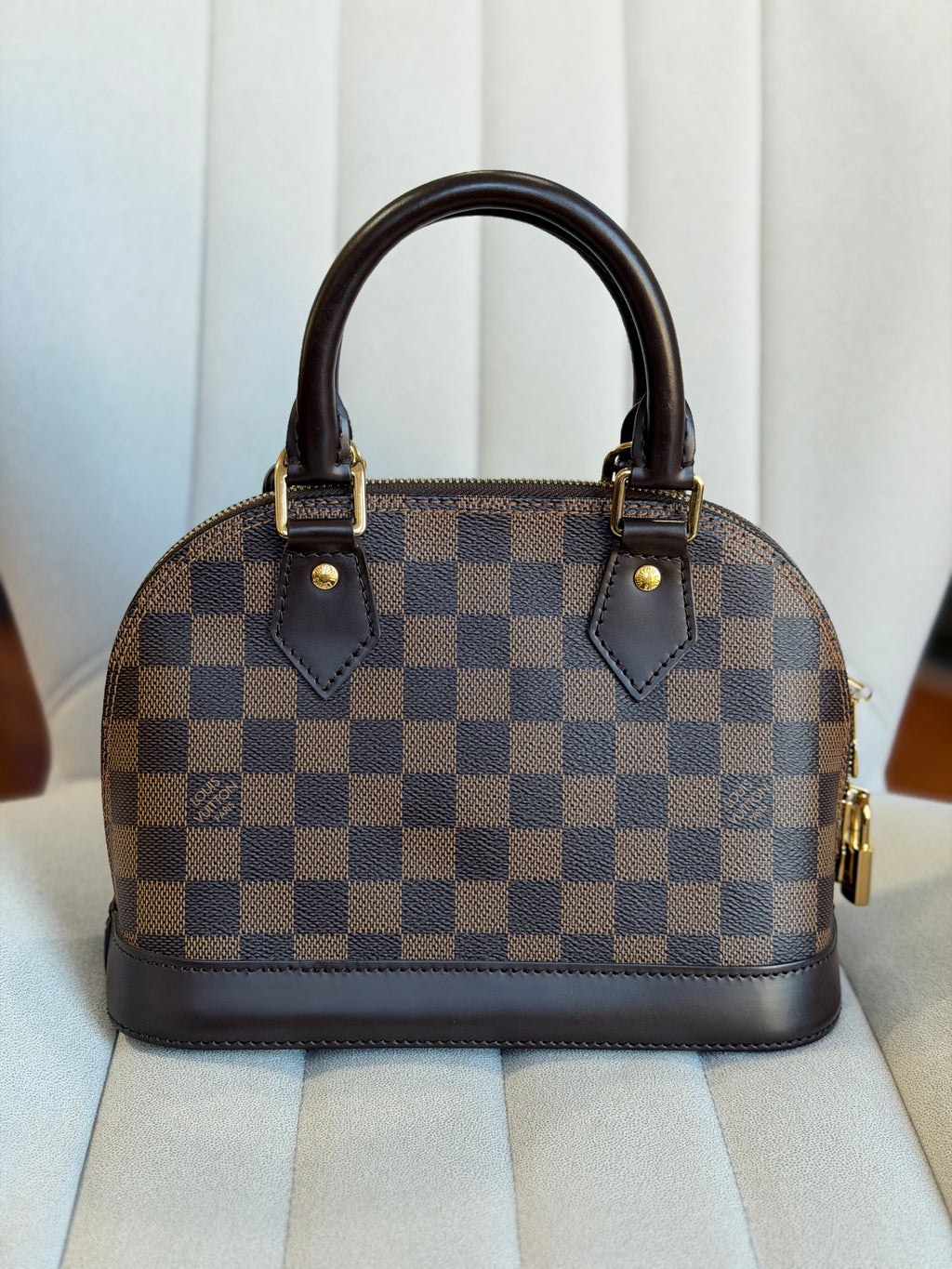 LOUIS VUITTON Alma BB Damier Ebene canvas