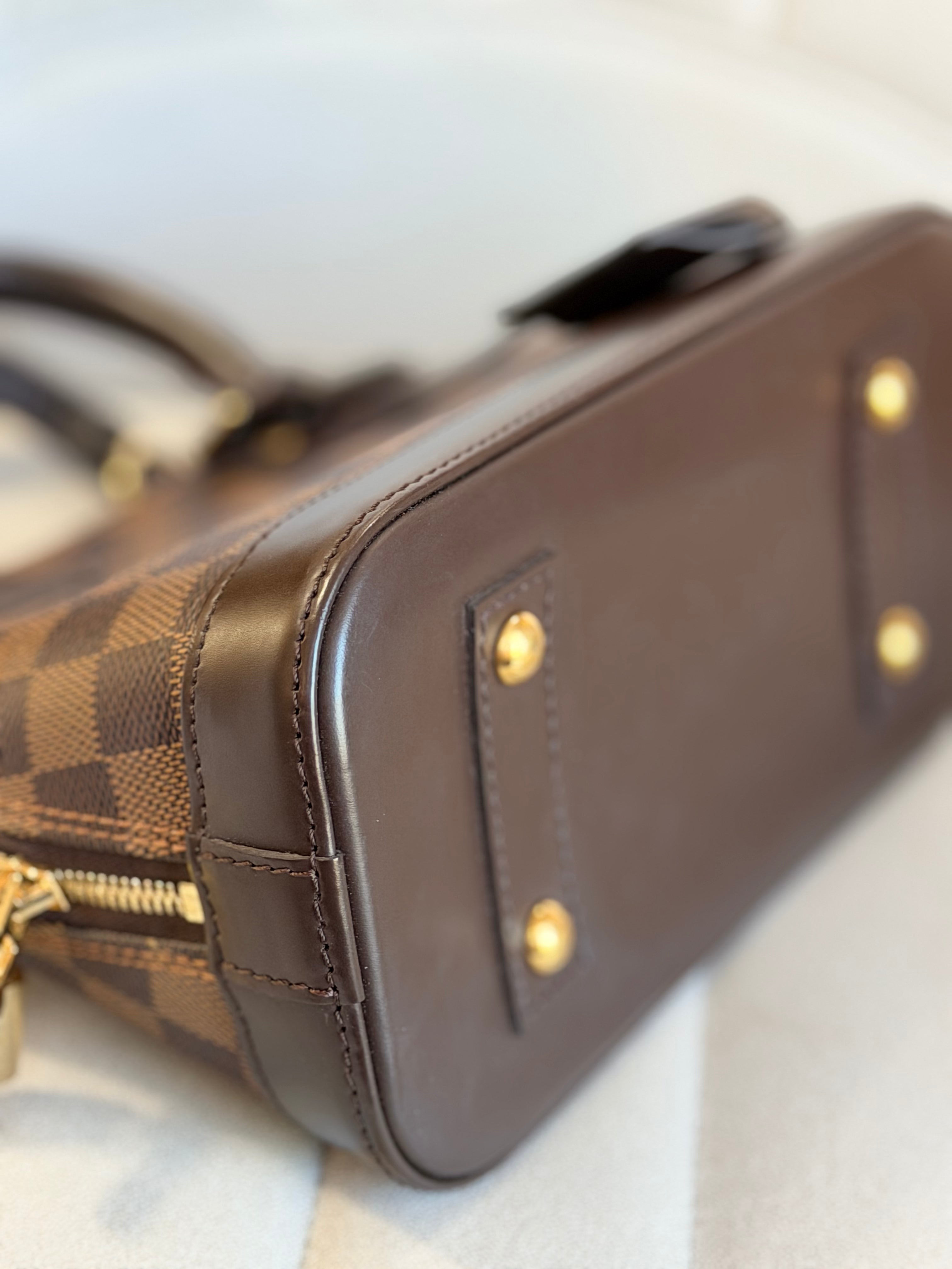LOUIS VUITTON Alma BB Damier Ebene canvas