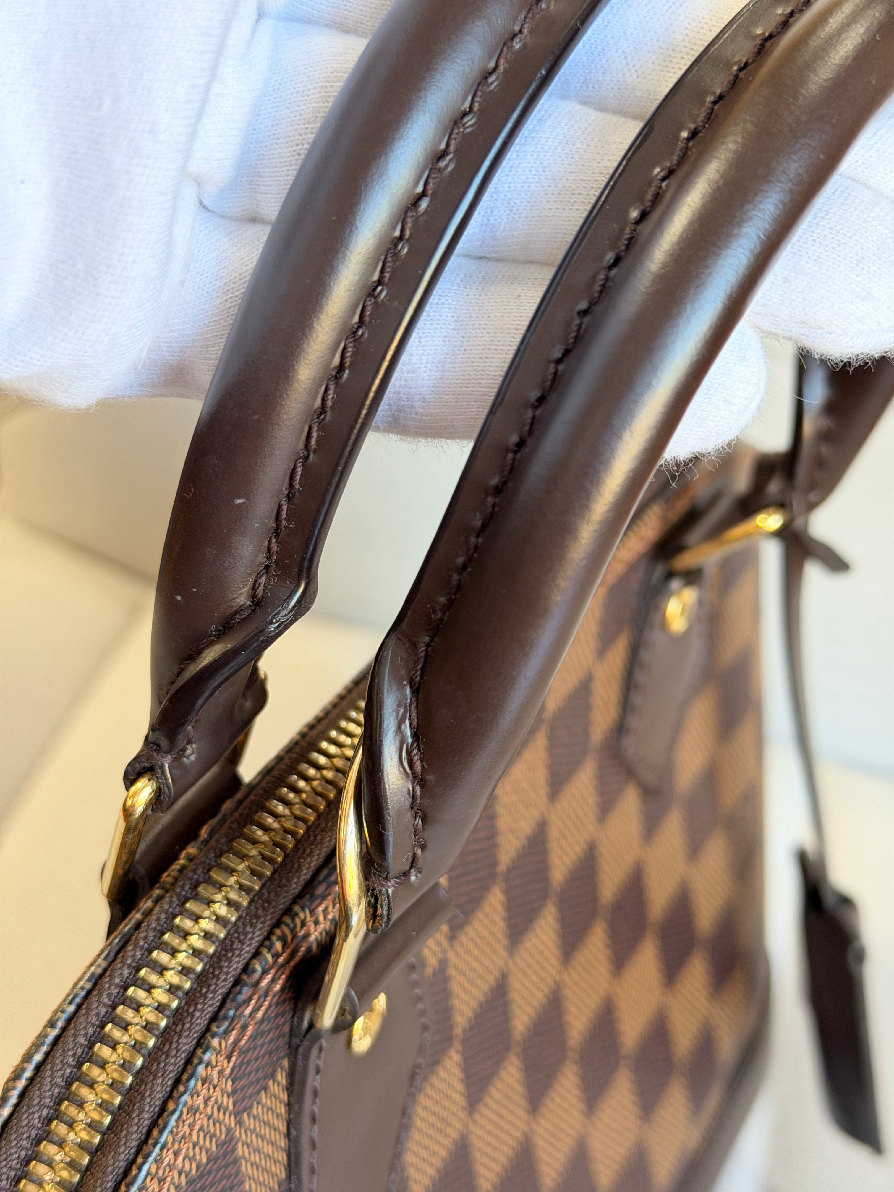LOUIS VUITTON Alma BB Damier Ebene canvas