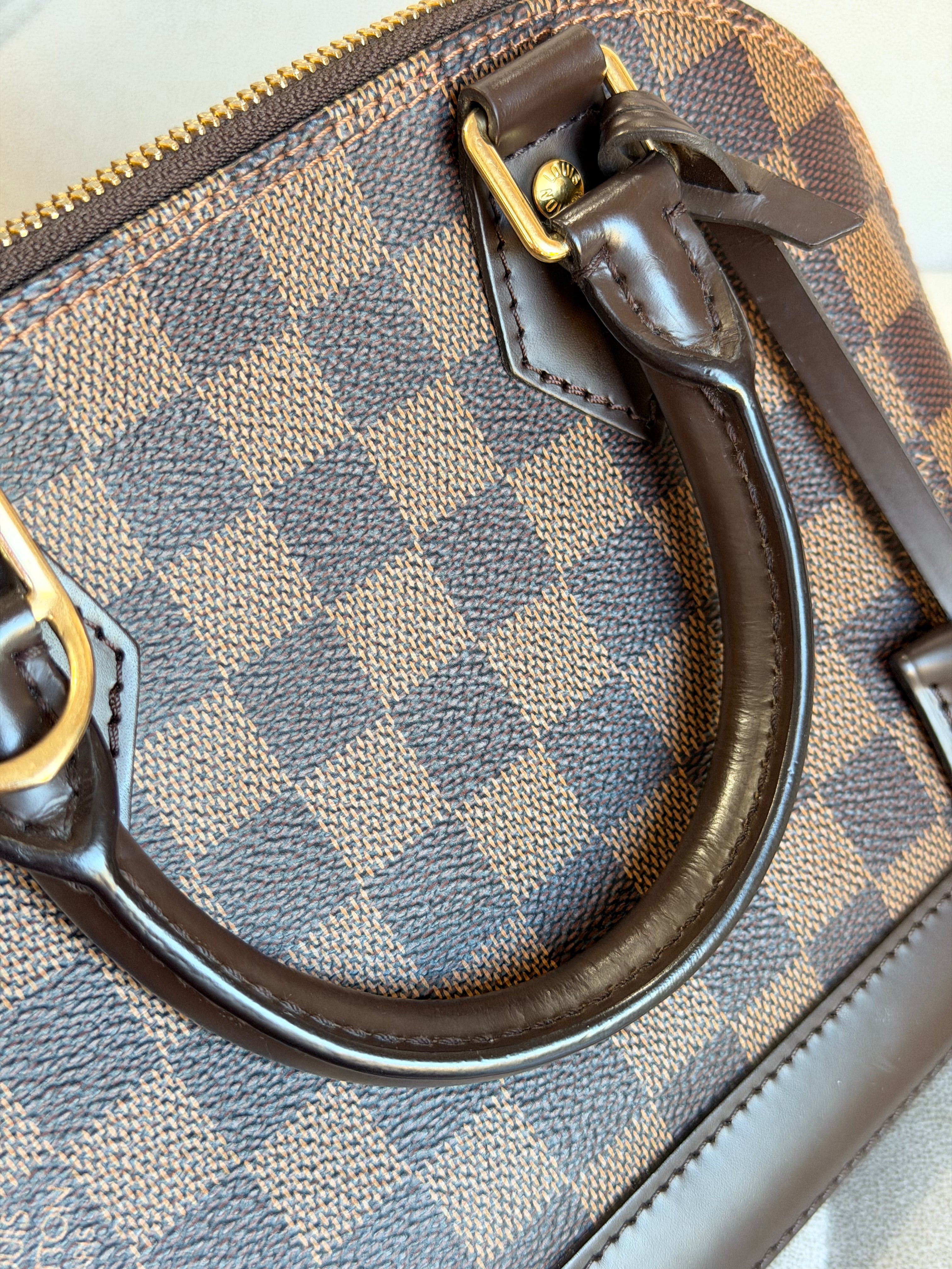 LOUIS VUITTON Alma BB Damier Ebene canvas