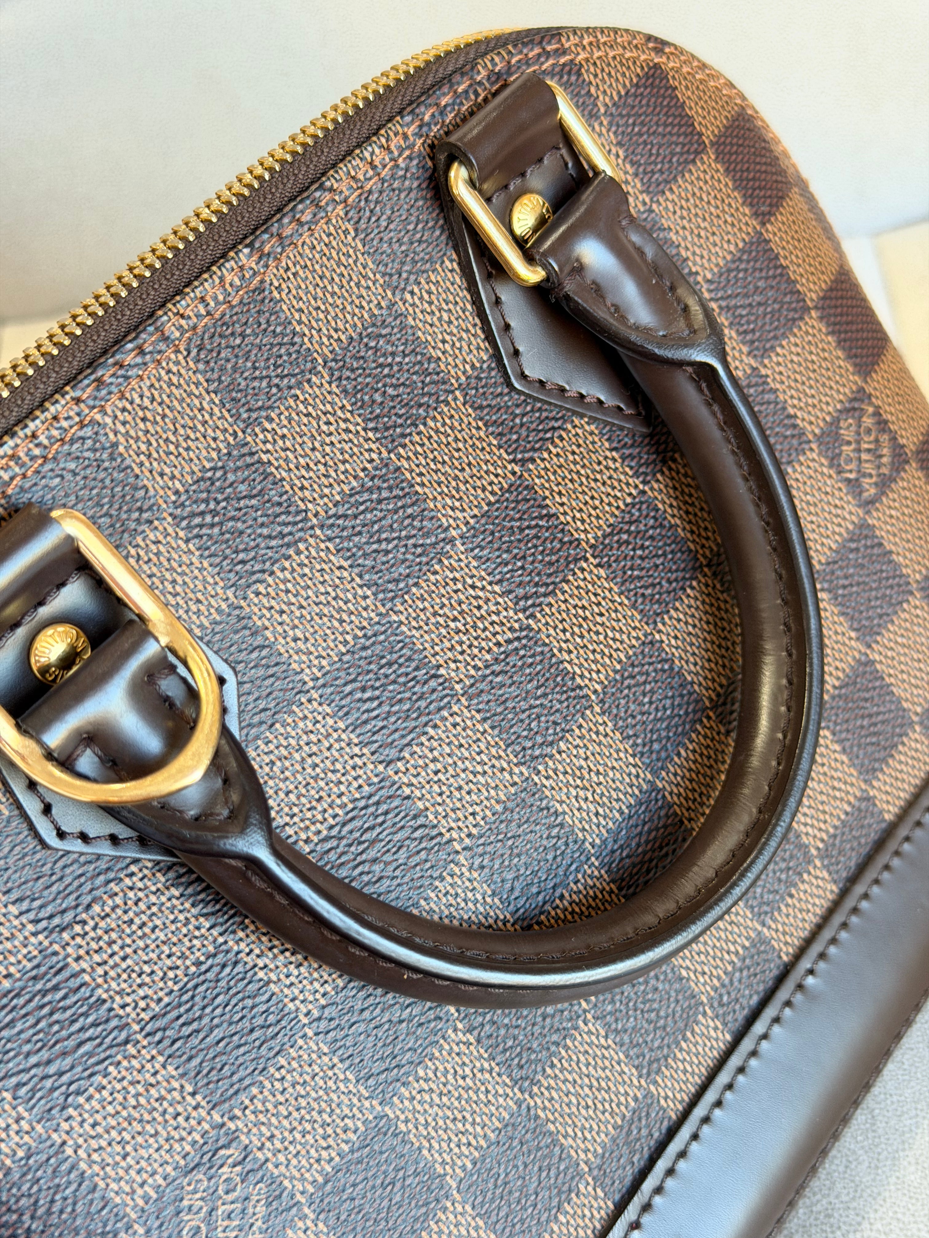 LOUIS VUITTON Alma BB Damier Ebene canvas