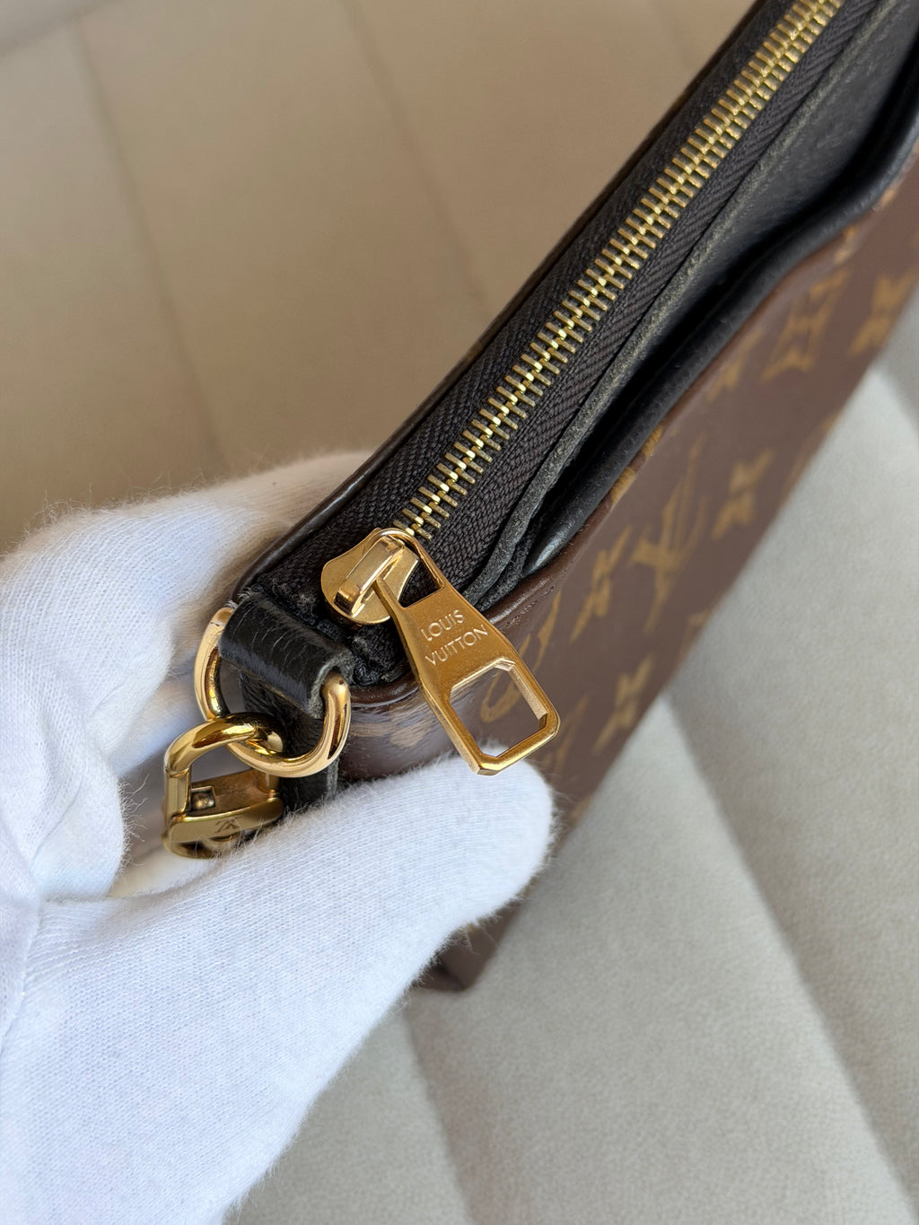 LOUIS VUITTON Monogram Pallas Noir/Black Clutch Crossbody