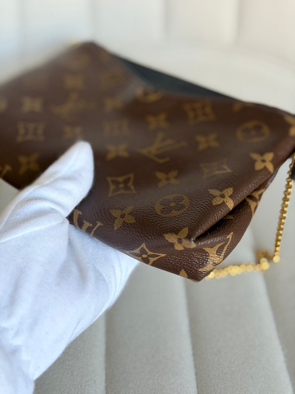 LOUIS VUITTON Monogram Pallas Noir/Black Clutch Crossbody