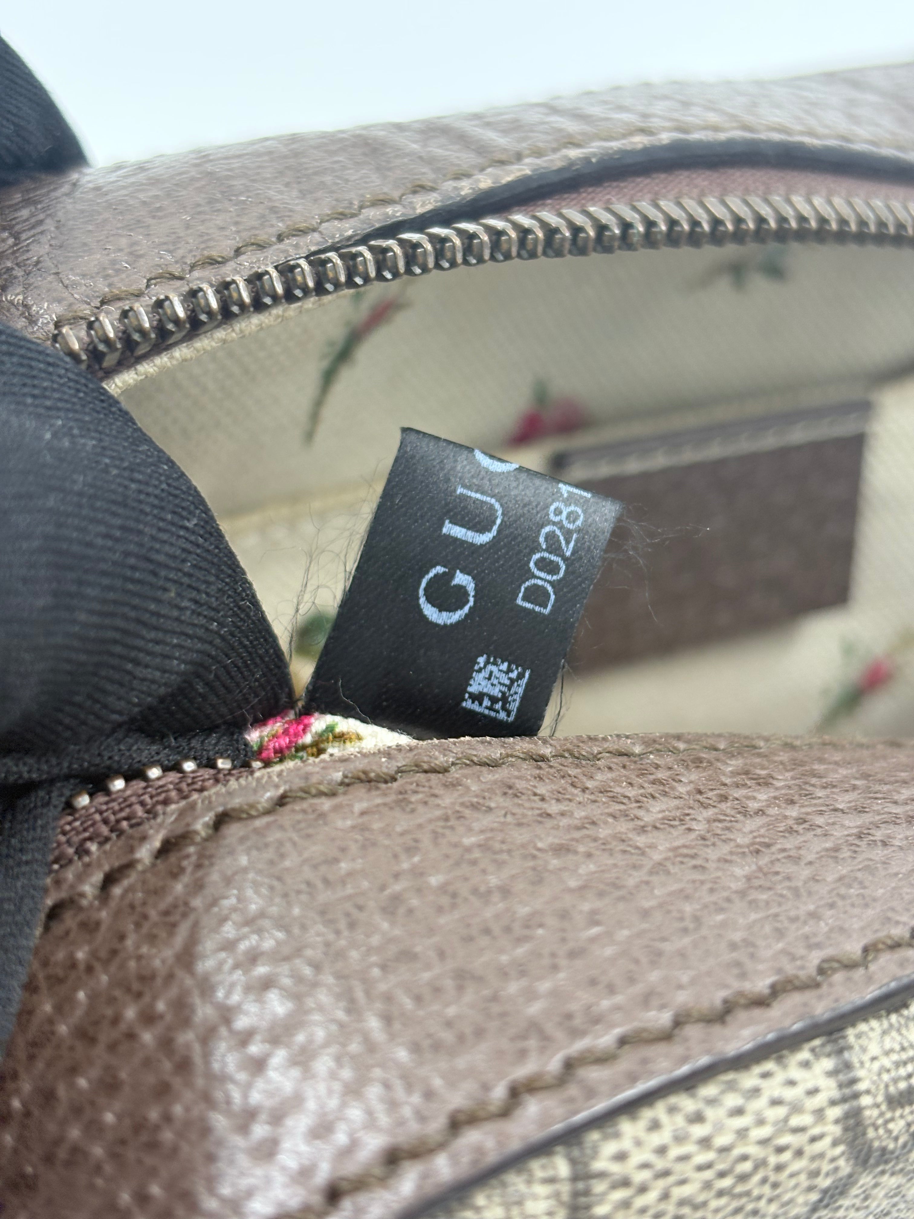 GUCCI Neo vintage messenger bag