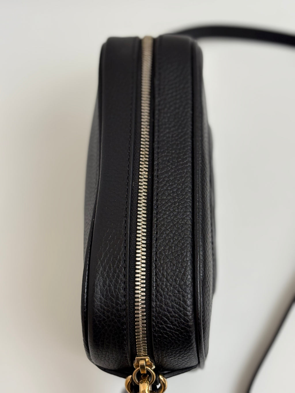 GUCCI Black Pebbled Calfskin Small Soho Disco