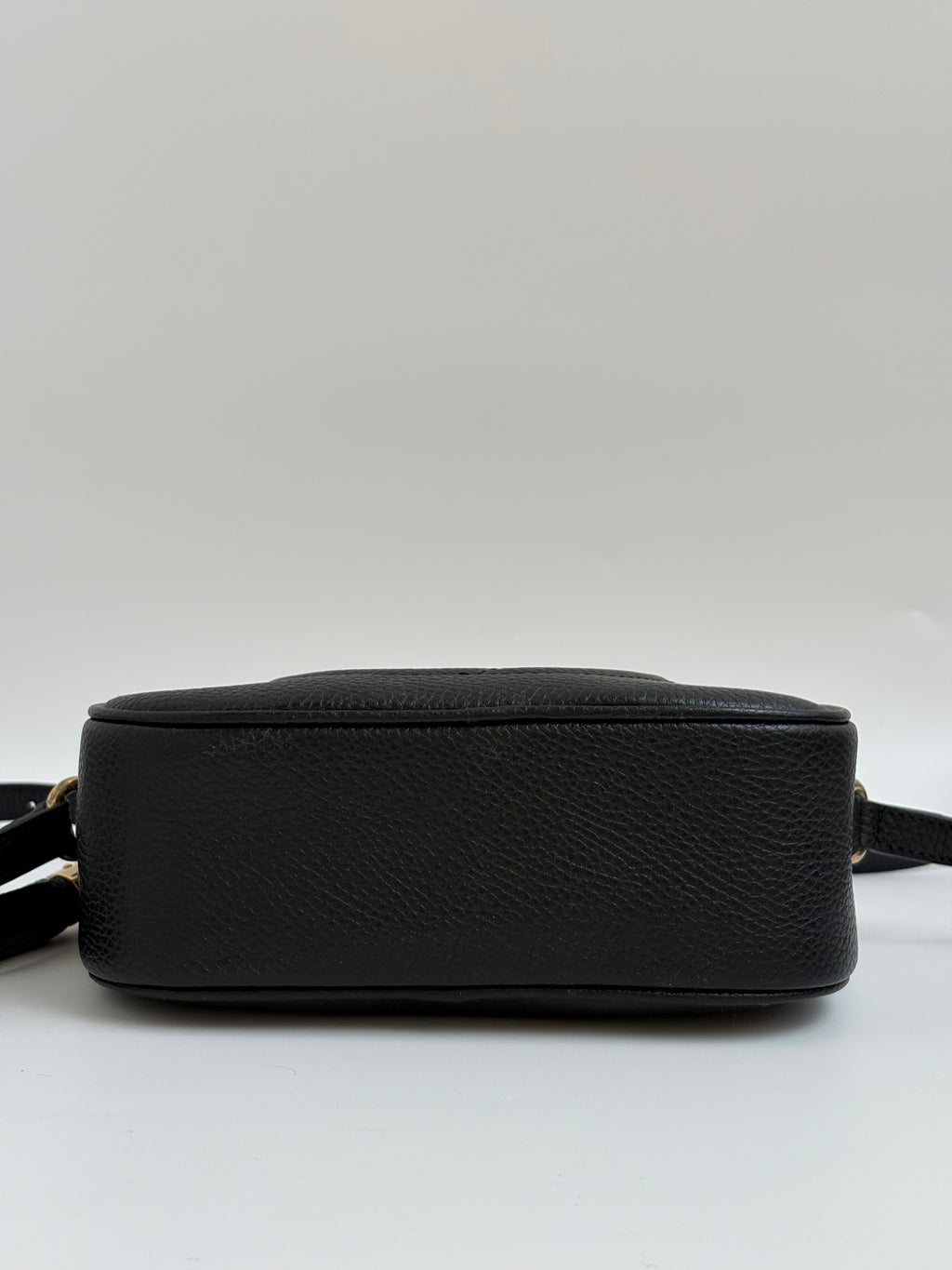 GUCCI Black Pebbled Calfskin Small Soho Disco