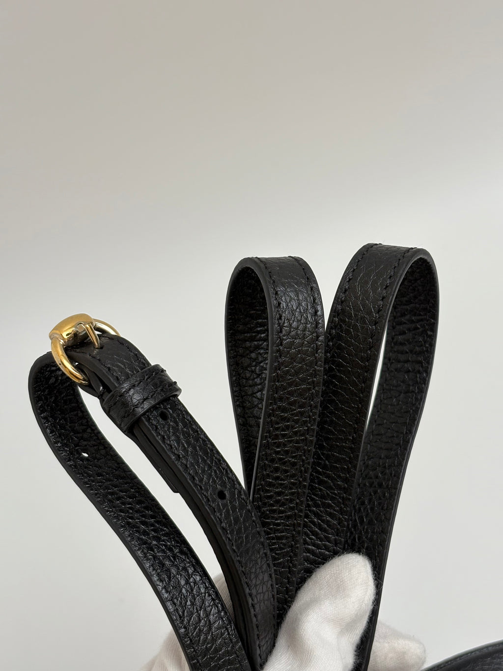 GUCCI Black Pebbled Calfskin Small Soho Disco