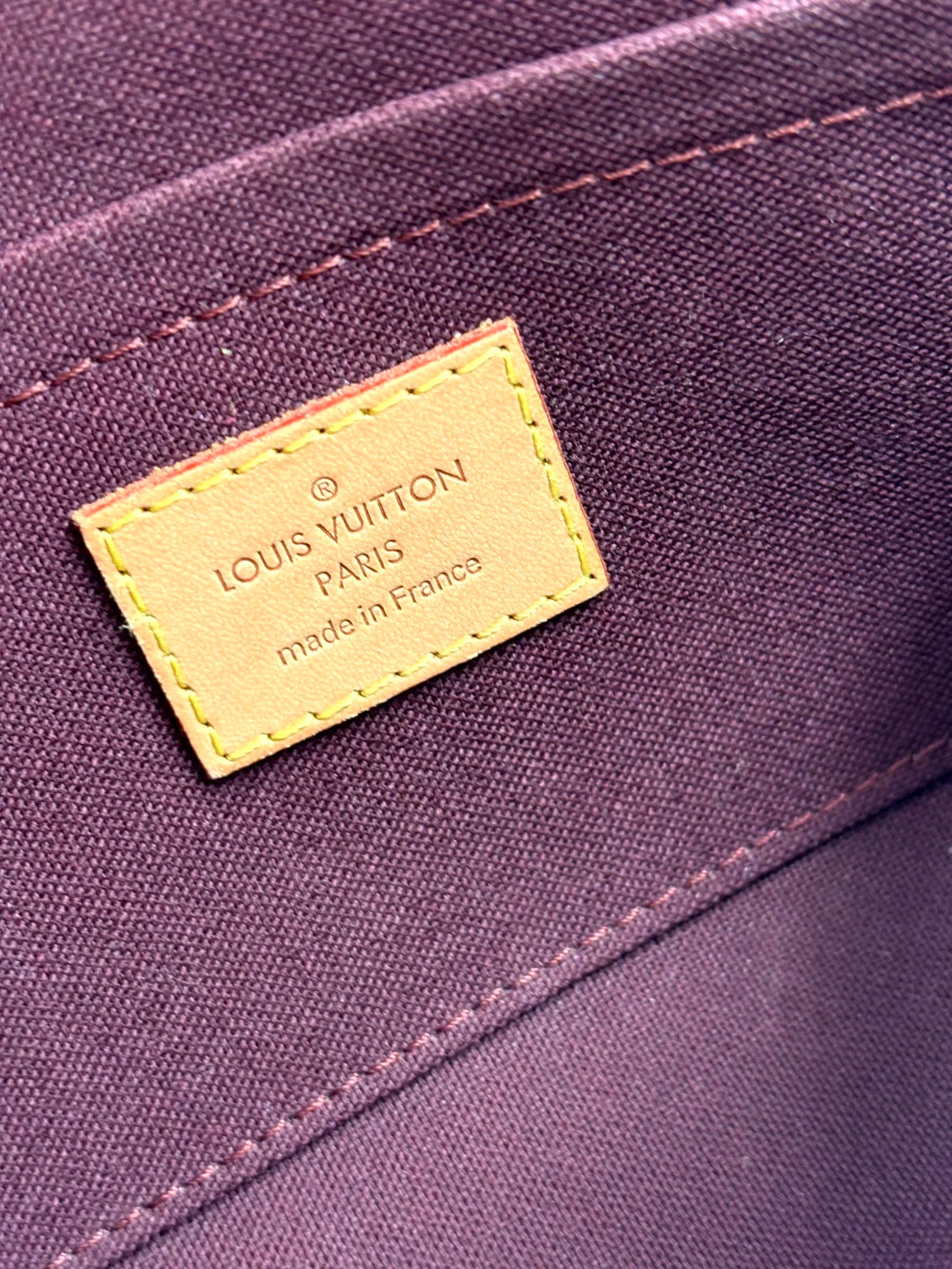 LOUIS VUITTON Favorite PM in monogram canvas (discontinued)