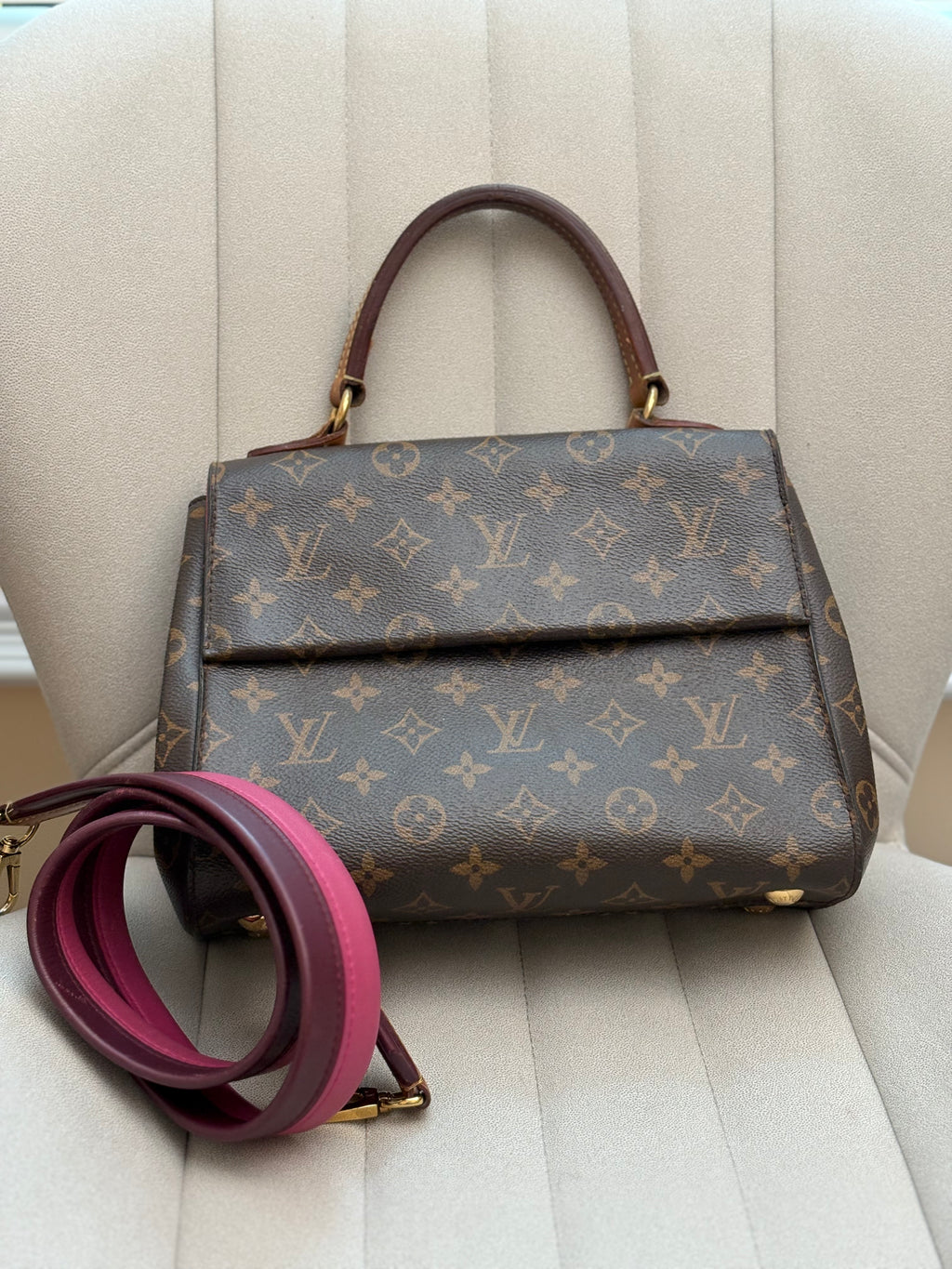 LOUIS VUITTON Cluny BB – Monogram canvas