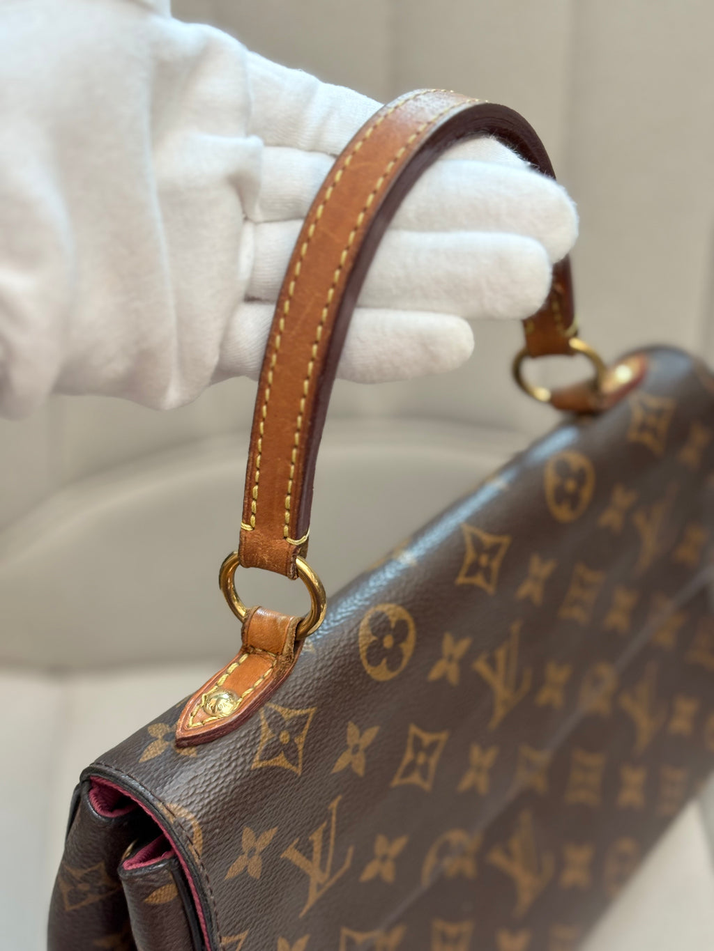 LOUIS VUITTON Cluny BB – Monogram canvas