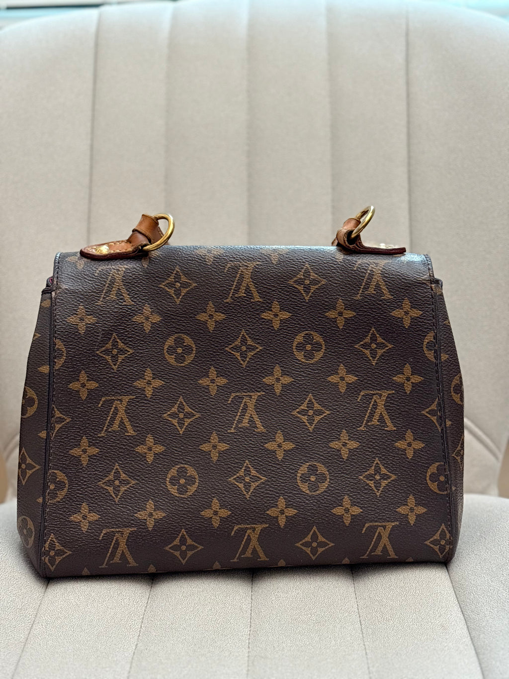 LOUIS VUITTON Cluny BB – Monogram canvas