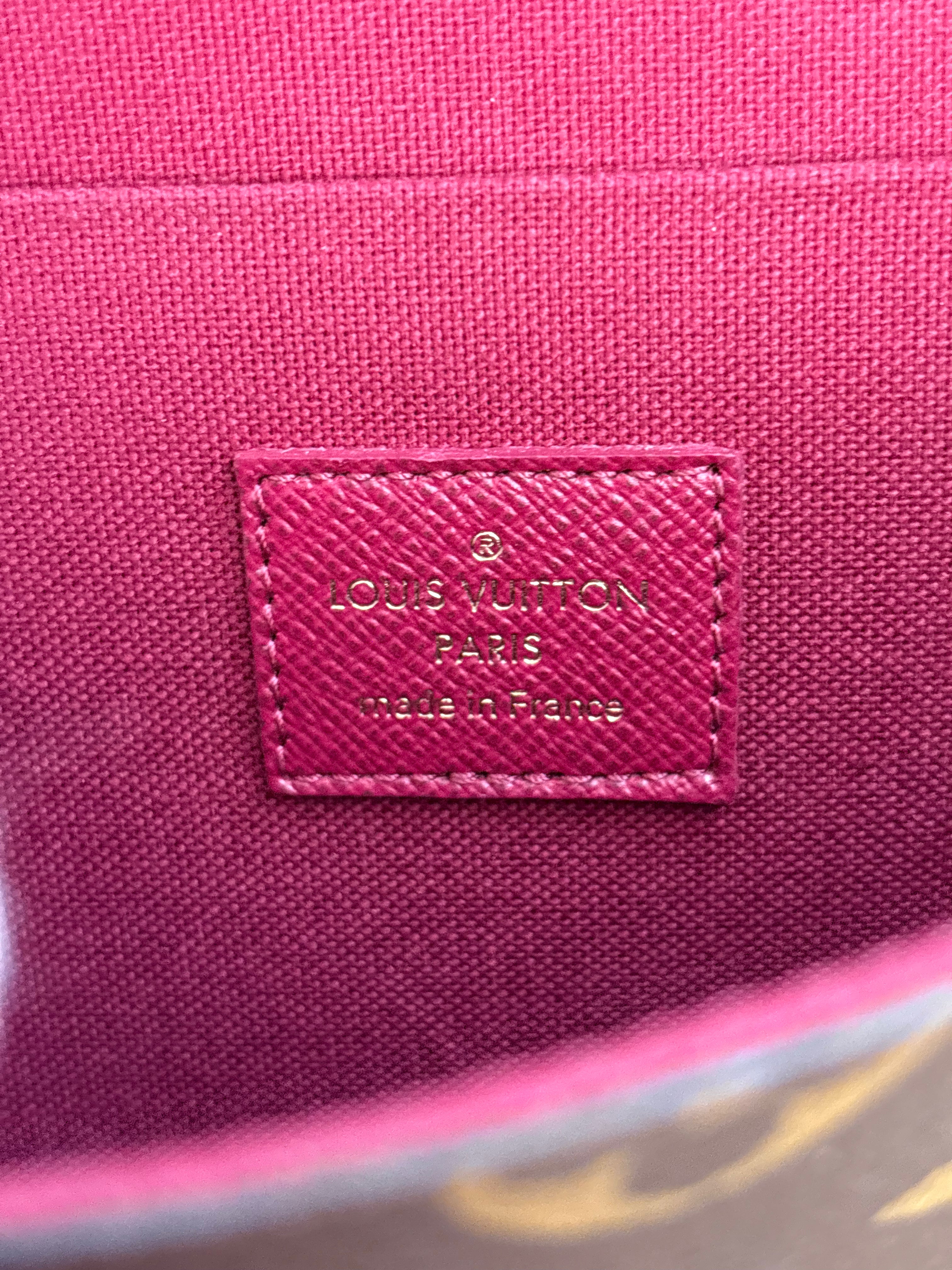 LOUIS VUITTON Pochette Félicie monogram canvas