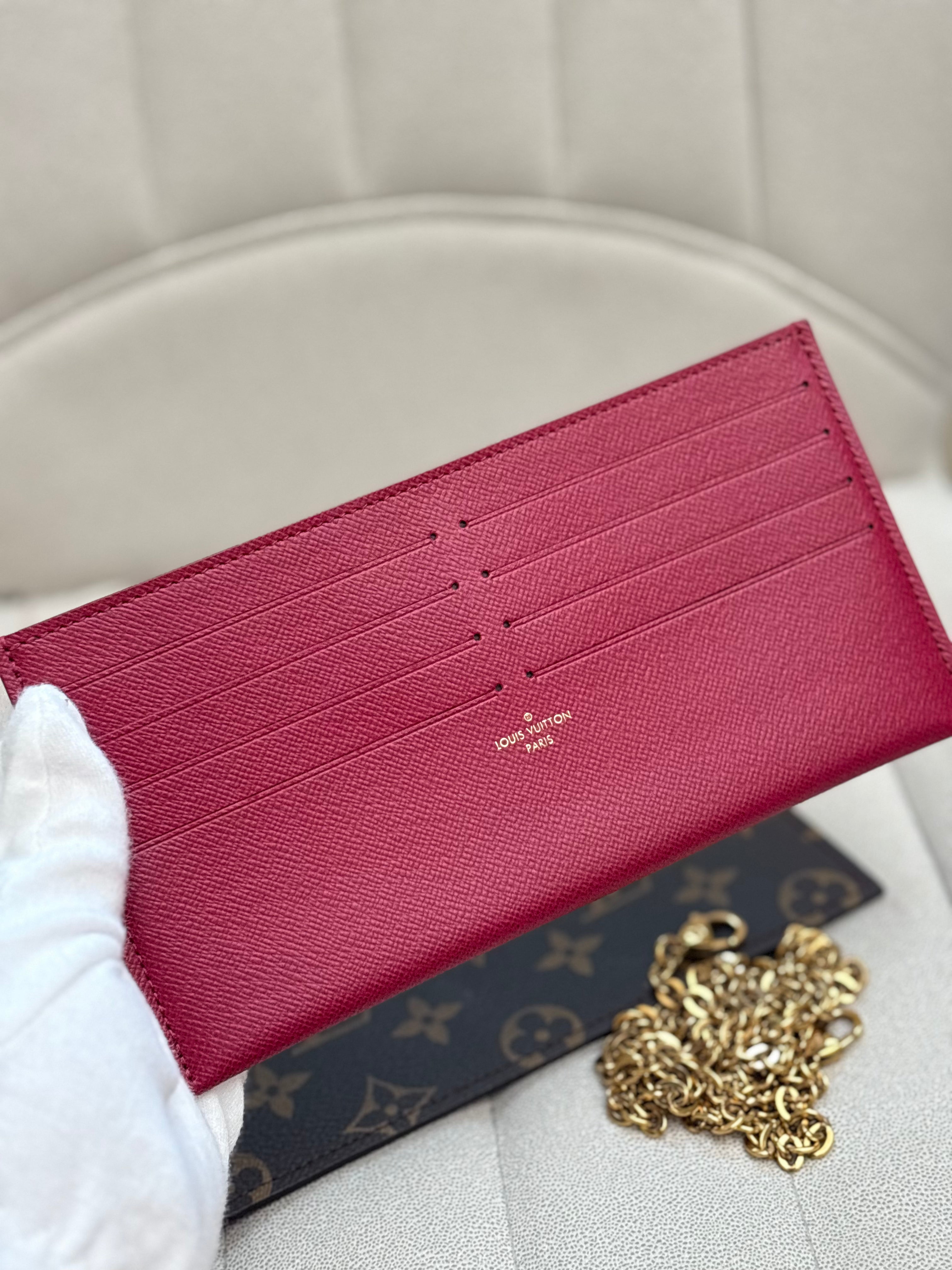 LOUIS VUITTON Pochette Félicie monogram canvas