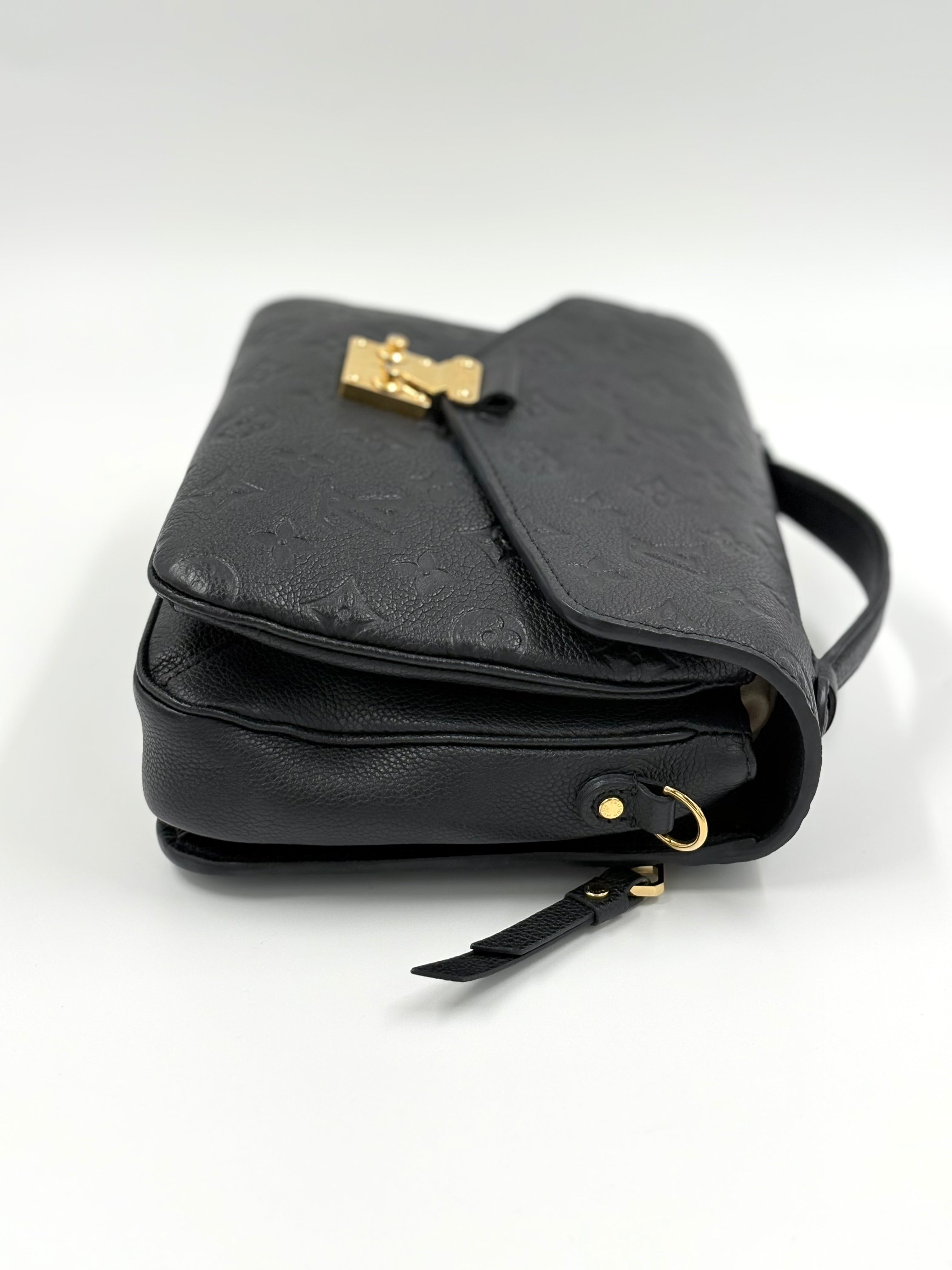 LOUIS VUITTON Metis Pochette empreinte black leather (microchipped)