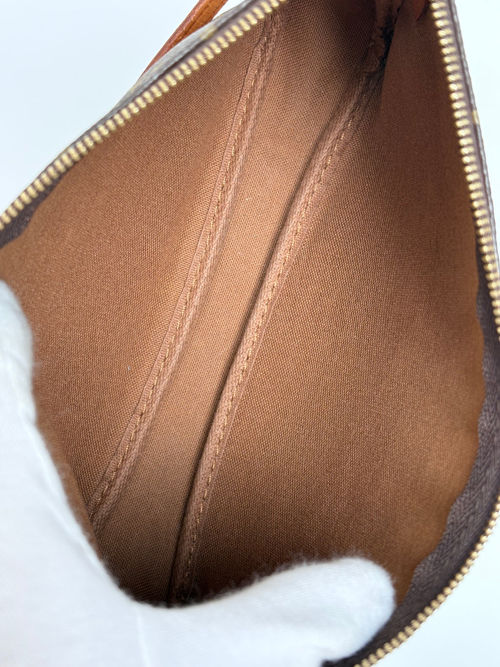 LOUIS VUITTON Monogram Pochette Accessoires