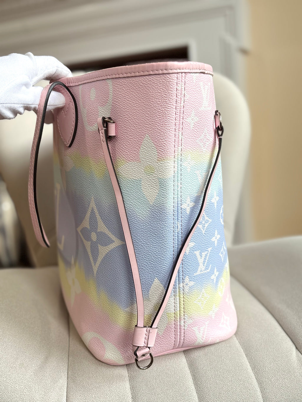 LOUIS VUITTON Monogram Escale Neverfull MM Pastel