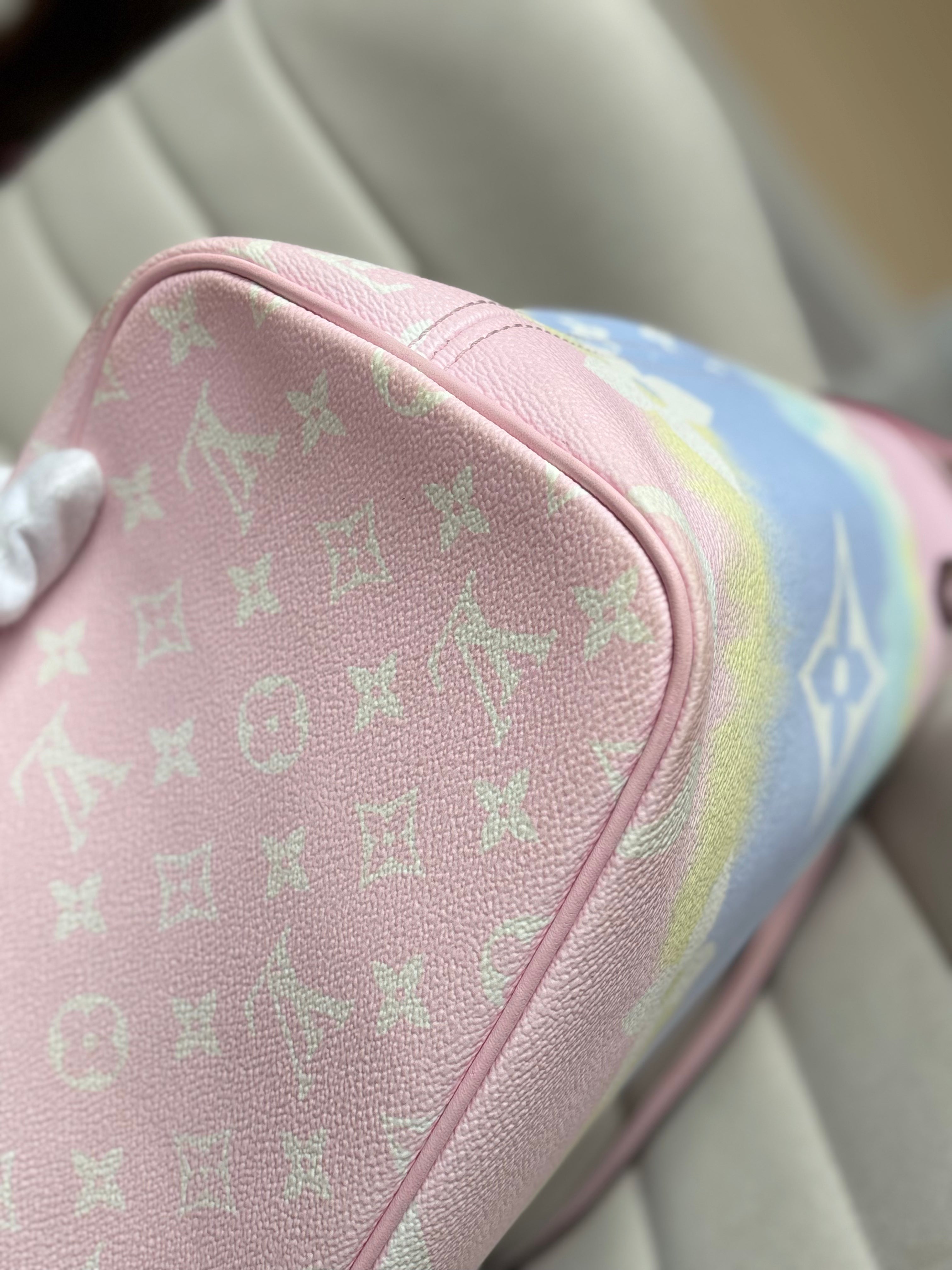 LOUIS VUITTON Monogram Escale Neverfull MM Pastel