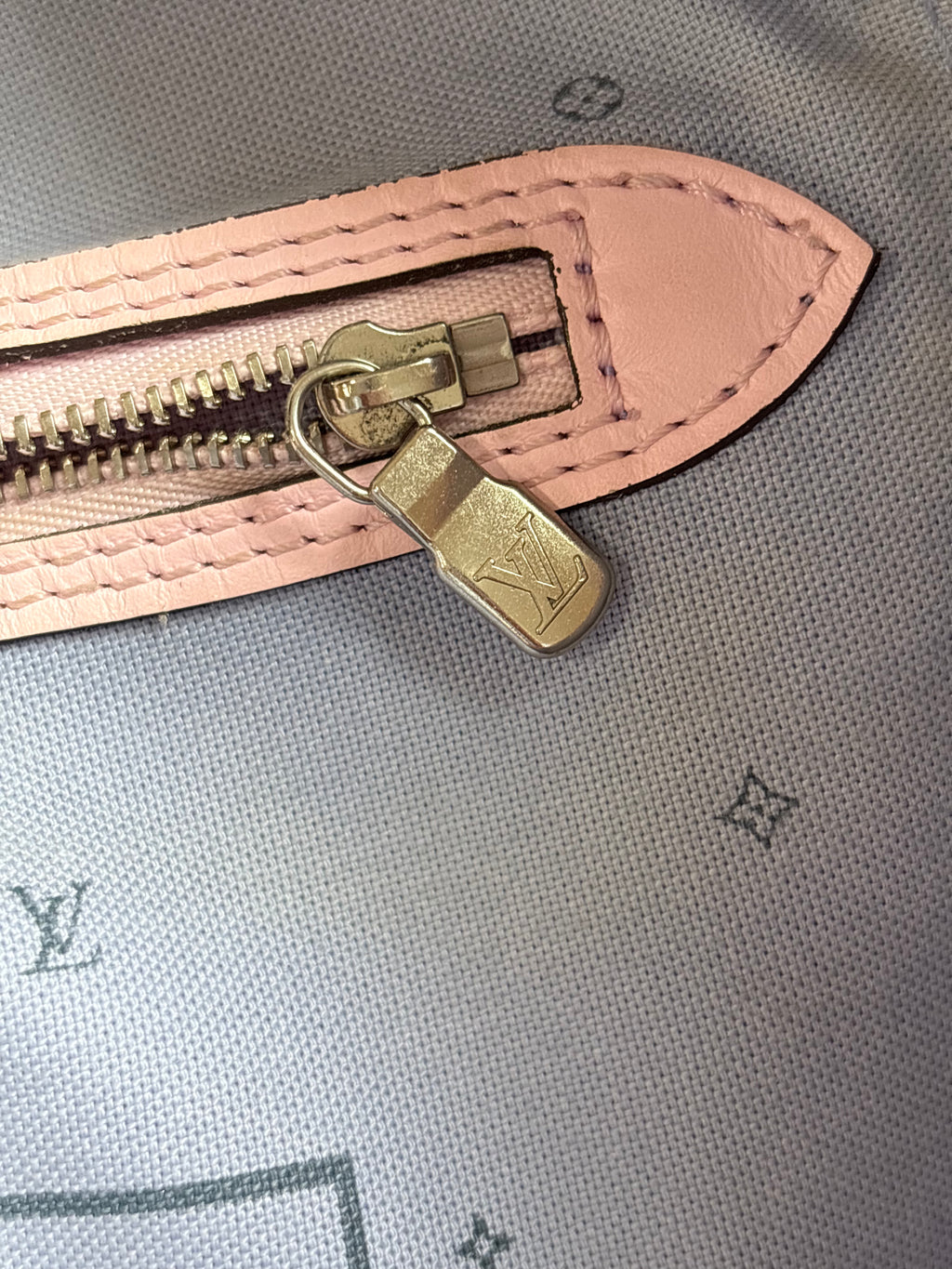 LOUIS VUITTON Monogram Escale Neverfull MM Pastel