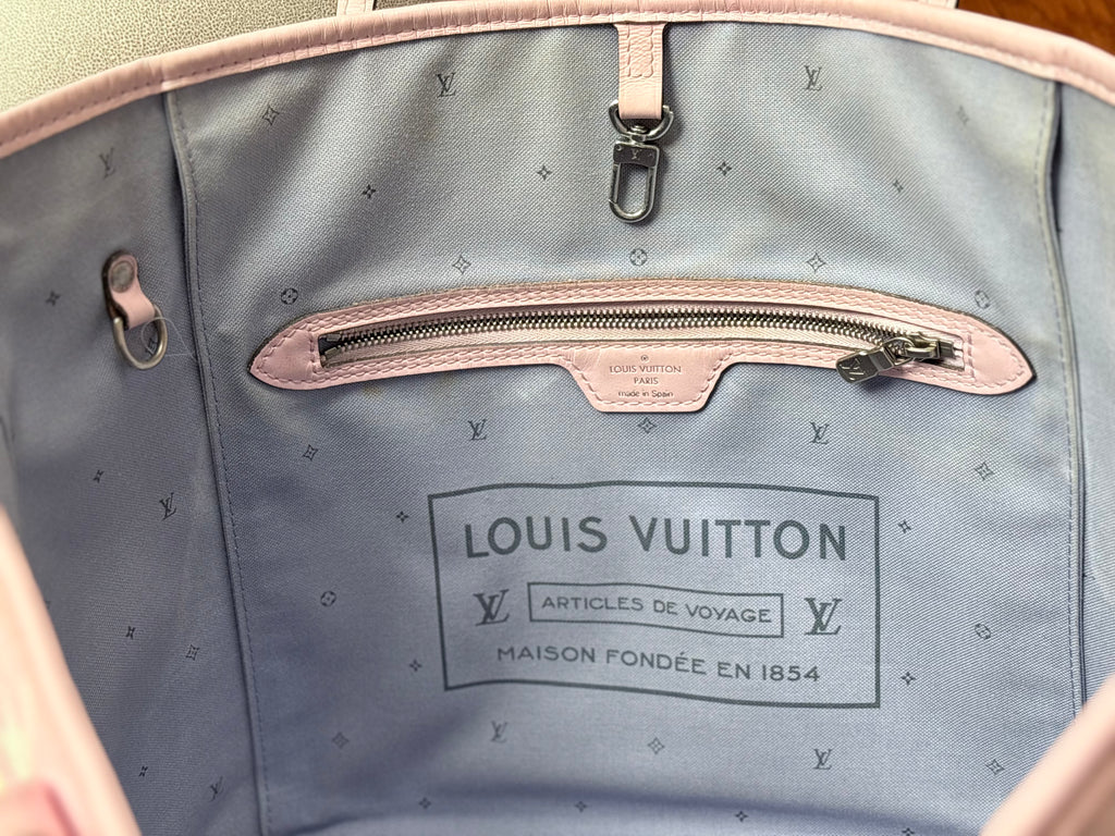 LOUIS VUITTON Monogram Escale Neverfull MM Pastel