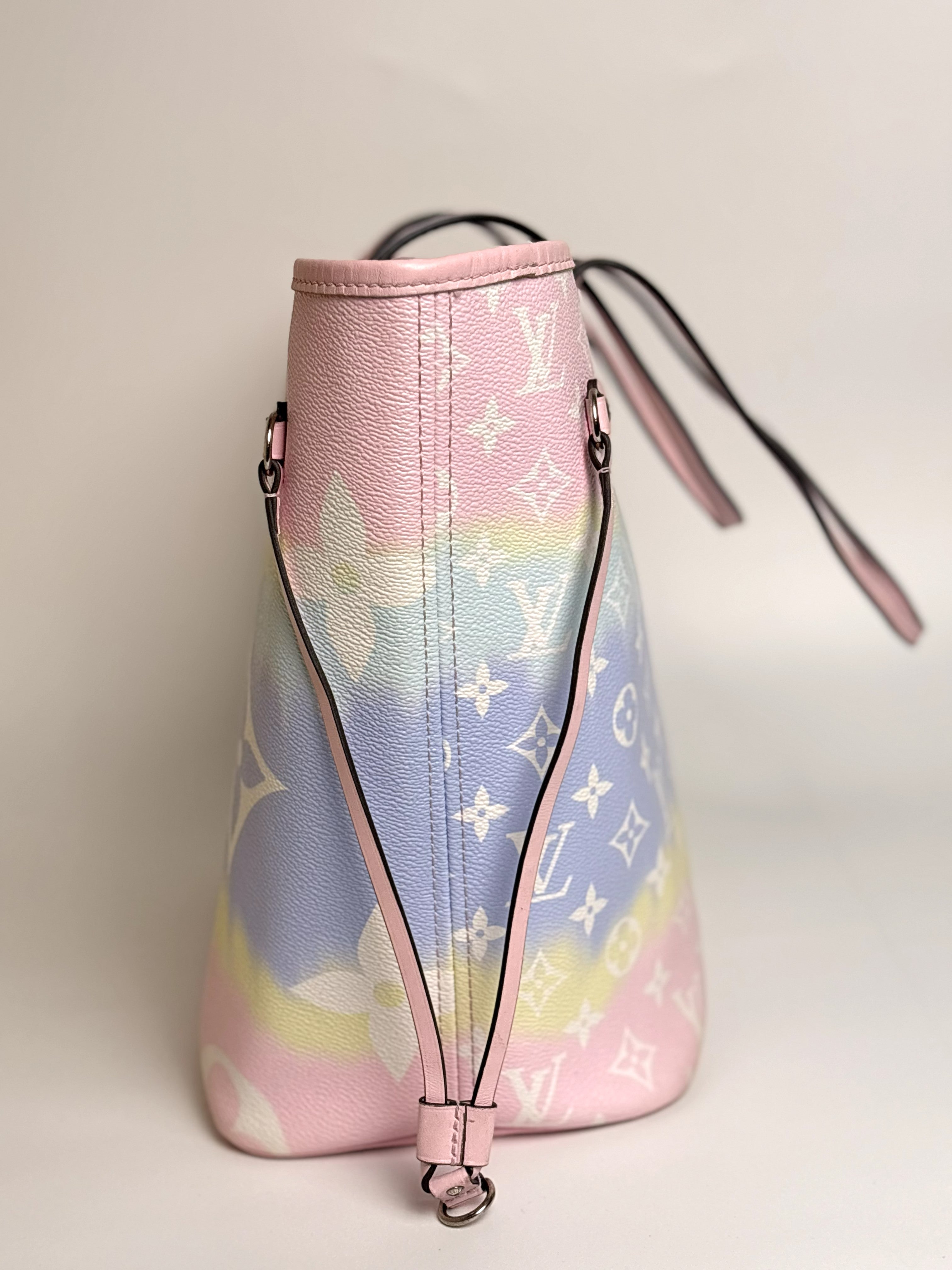LOUIS VUITTON Monogram Escale Neverfull MM Pastel