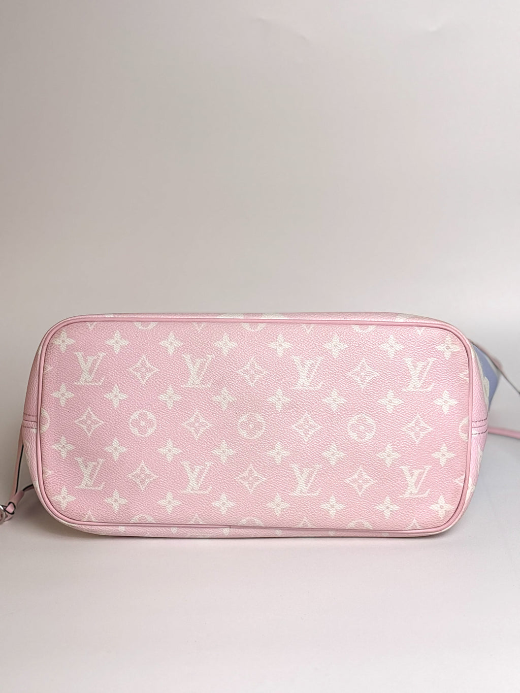 LOUIS VUITTON Monogram Escale Neverfull MM Pastel