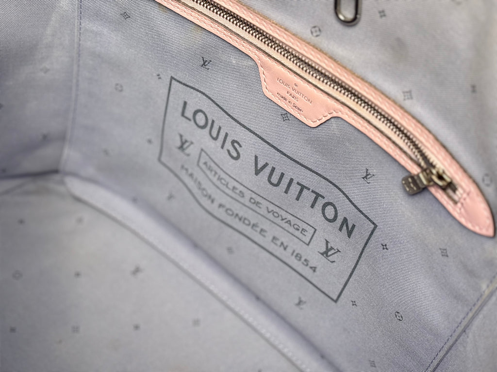 LOUIS VUITTON Monogram Escale Neverfull MM Pastel