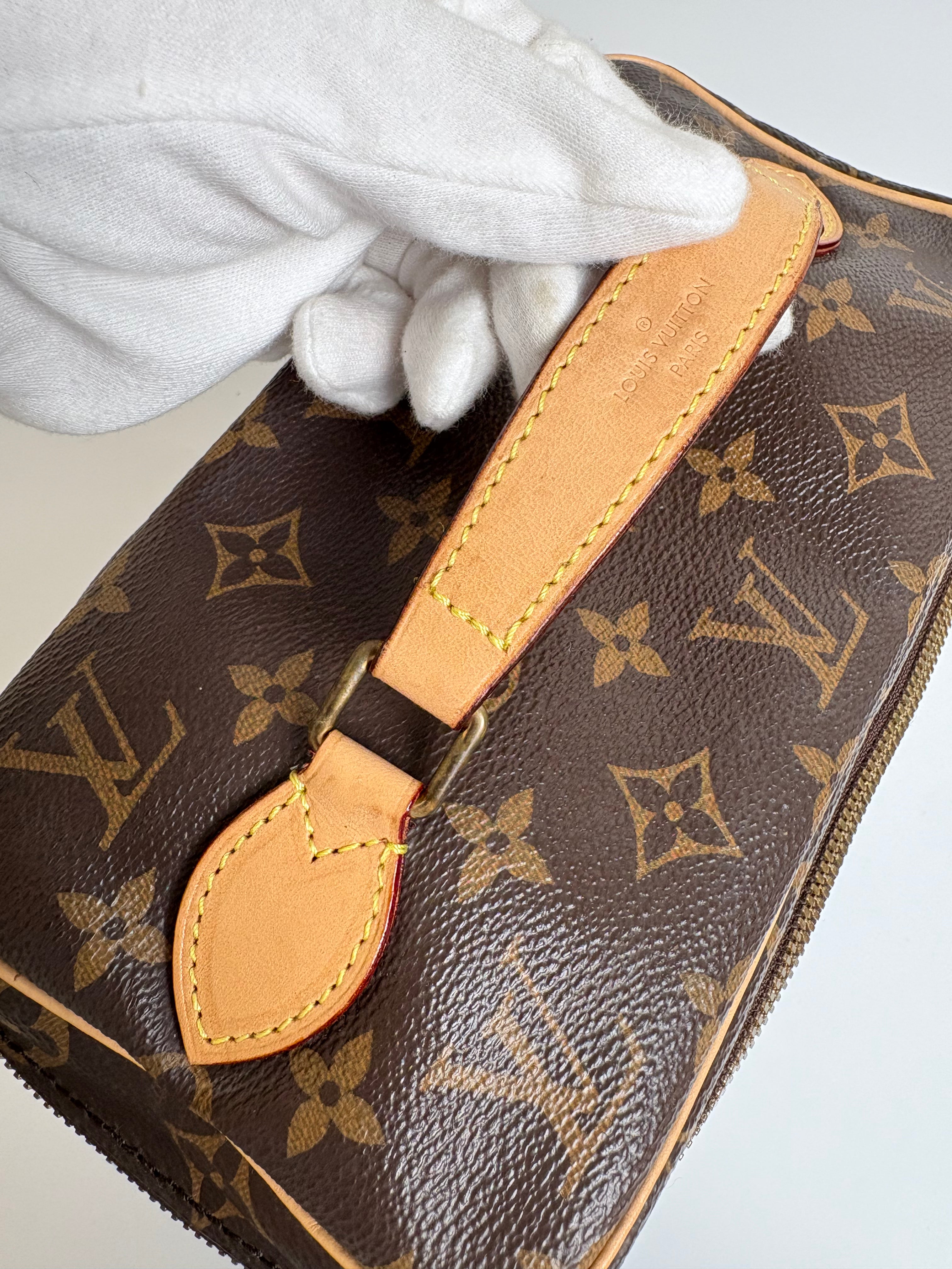 LOUIS VUITTON Nice BB Monogram Vanity bag