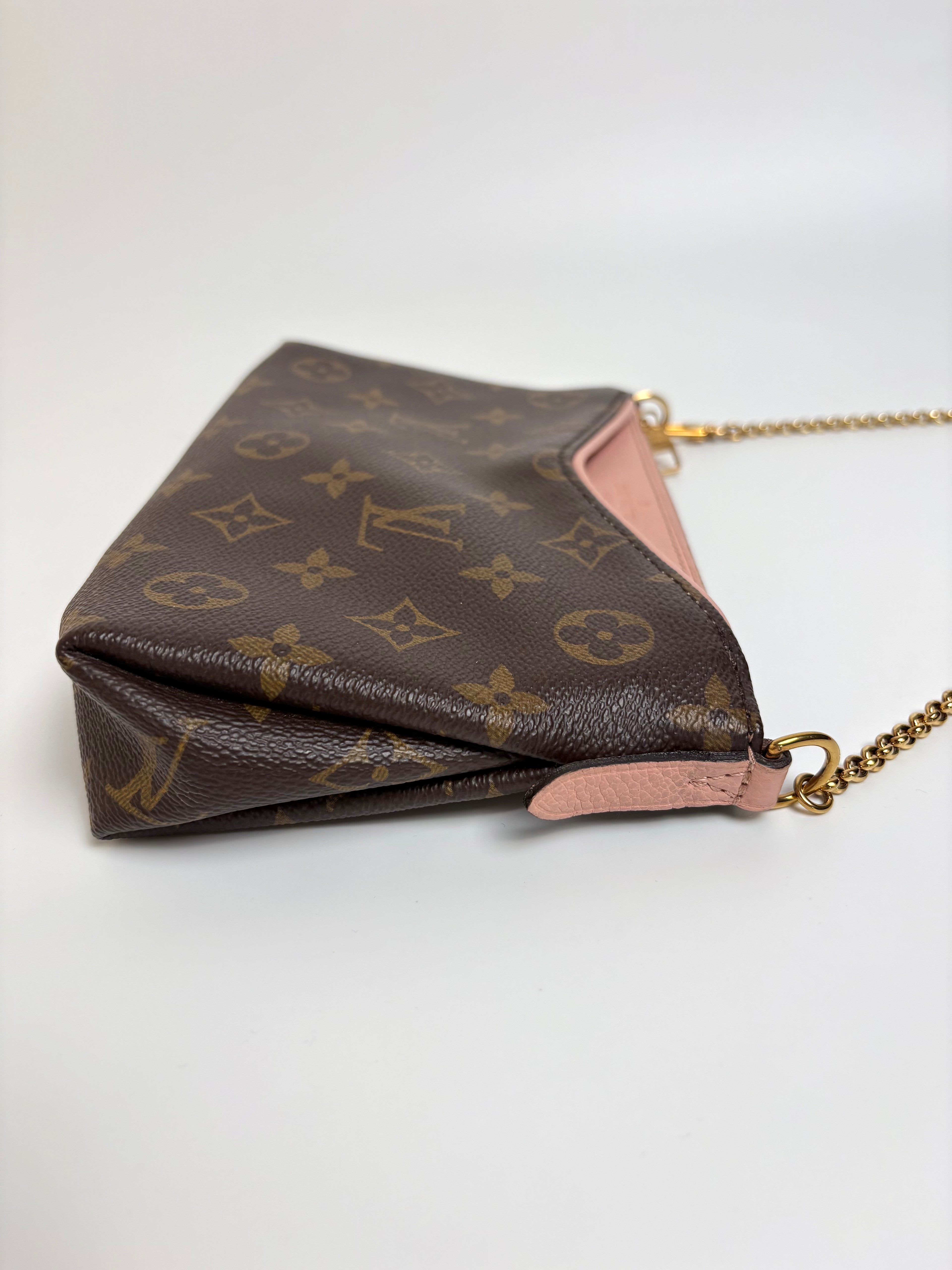 LOUIS VUITTON Monogram Pallas Clutch Rose Poudre Pink