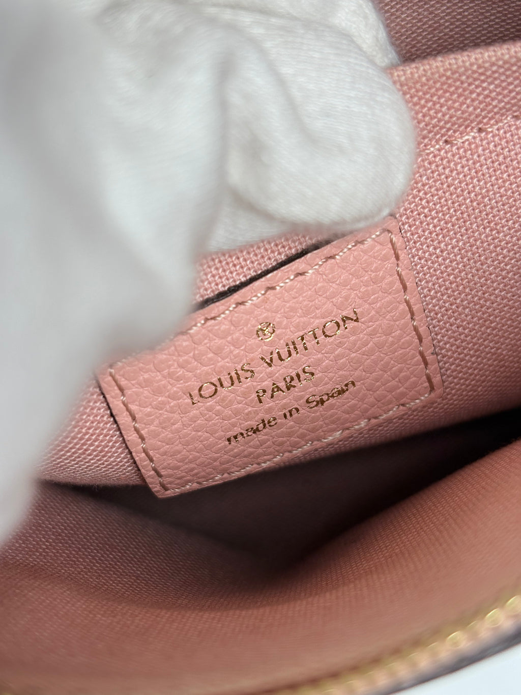 LOUIS VUITTON Monogram Pallas Clutch Rose Poudre Pink