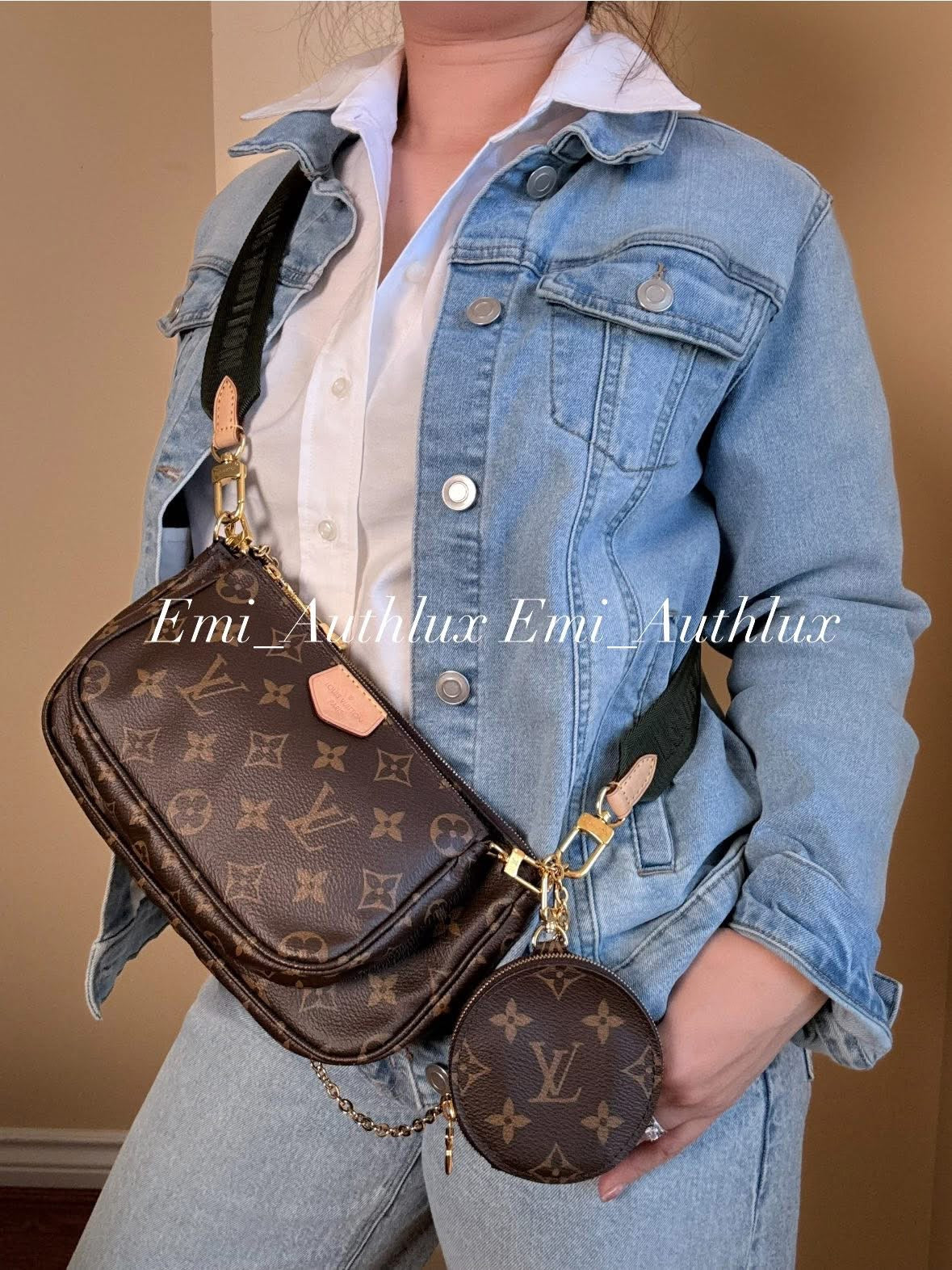 LOUIS VUITTON Multi Pochette Accessoires khaki strap
